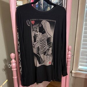 Torrid Black Super Soft Long Sleeve Tee with Queen of Hearts Design